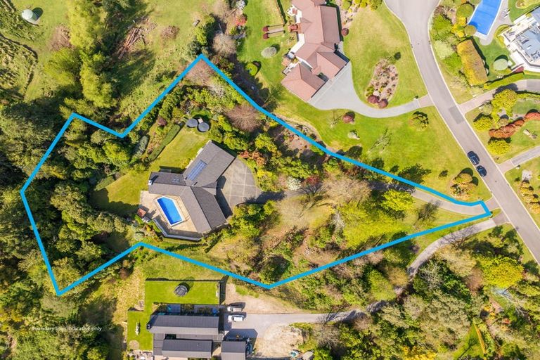 Photo of property in 5 Cameron Drive, Acacia Bay, Taupo, 3385