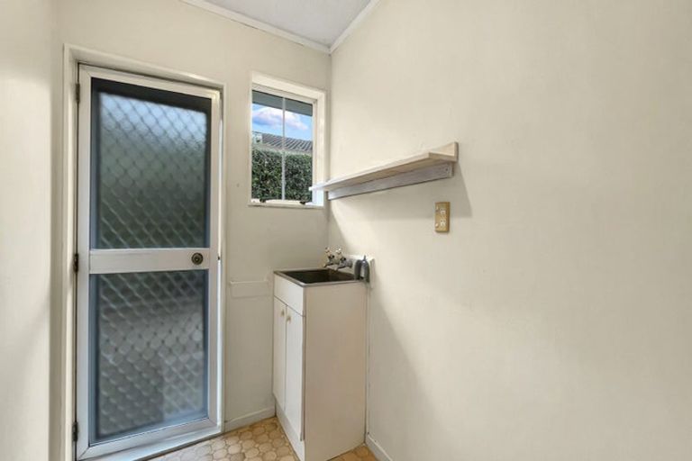 Photo of property in 1/65 Titirangi Road, New Lynn, Auckland, 0600