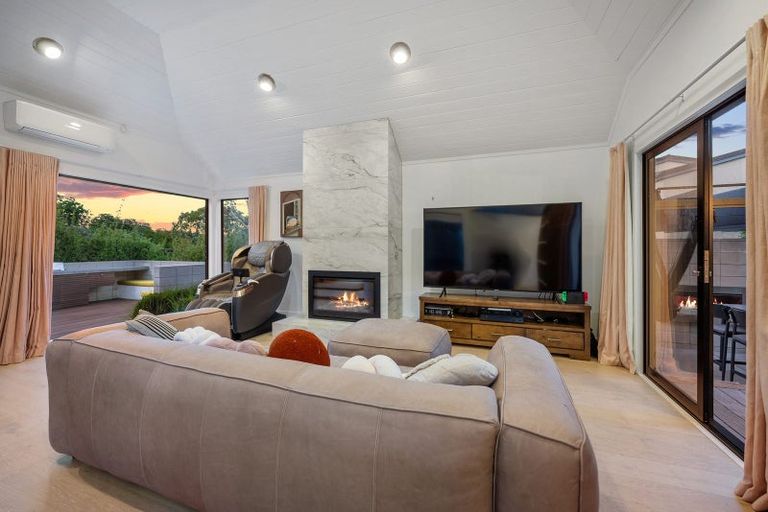 Photo of property in 9 Quebec Road, Milford, Auckland, 0620