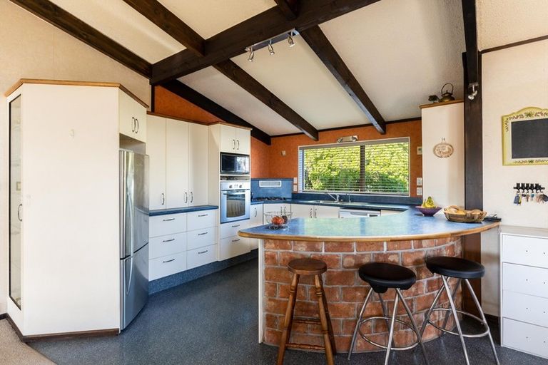 Photo of property in 20a John Guthrie Place, Merrilands, New Plymouth, 4312