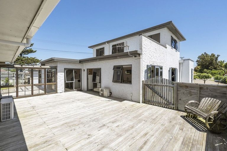 Photo of property in 17 Works Road, Longburn, Palmerston North, 4412