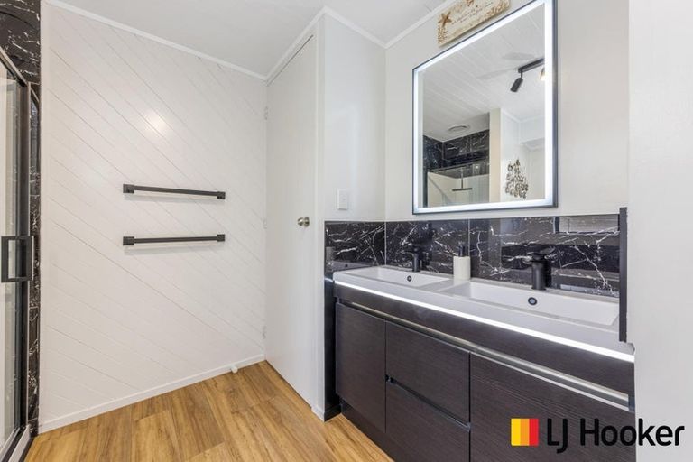 Photo of property in 189 Carnoustie Drive, Wattle Downs, Auckland, 2103