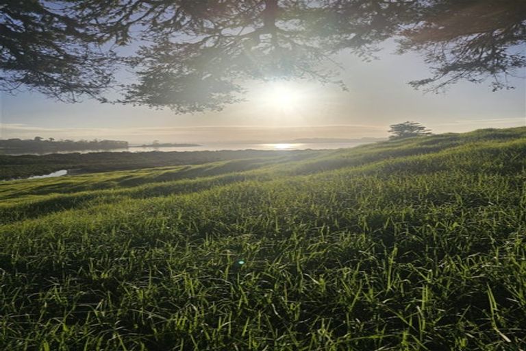 Photo of property in 47 Matahehe Lane, Tinopai, 0593