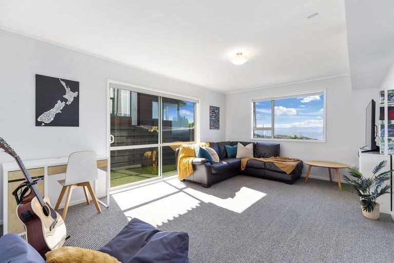 Photo of property in 6 Nagpur Terrace, Broadmeadows, Wellington, 6035