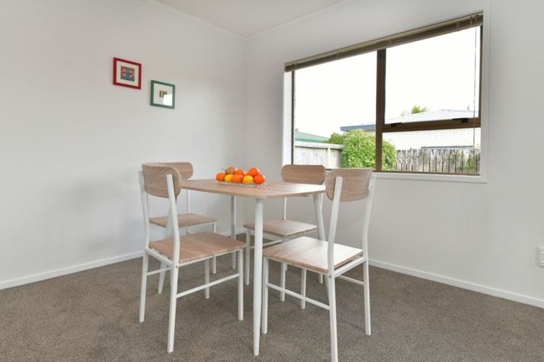 Photo of property in 2/26 Hatton Road, Orewa, 0931
