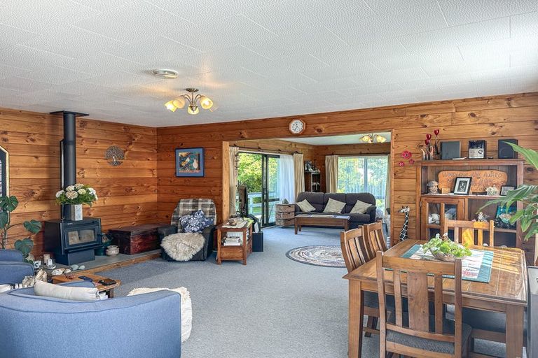 Photo of property in 64 Abel Tasman Drive, Takaka, 7110