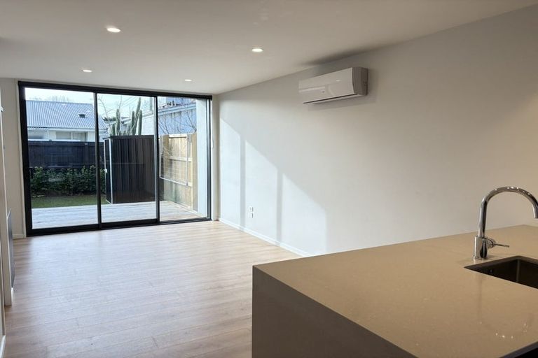 Photo of property in 5/89 Champion Street, Edgeware, Christchurch, 8013