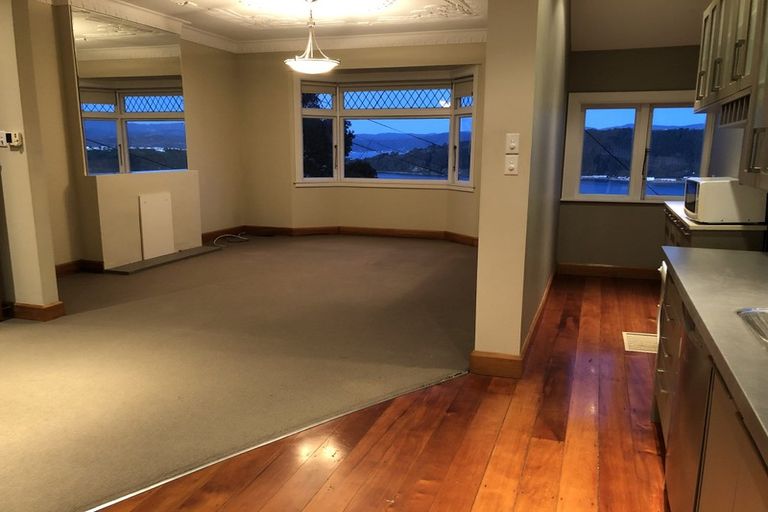 Photo of property in 108 Grafton Road, Roseneath, Wellington, 6011