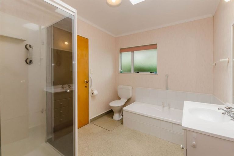 Photo of property in 5a Webber Street, Paraparaumu Beach, Paraparaumu, 5032