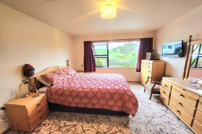 Photo of property in 16 Coronation Street, Moeraki, Palmerston, 9482