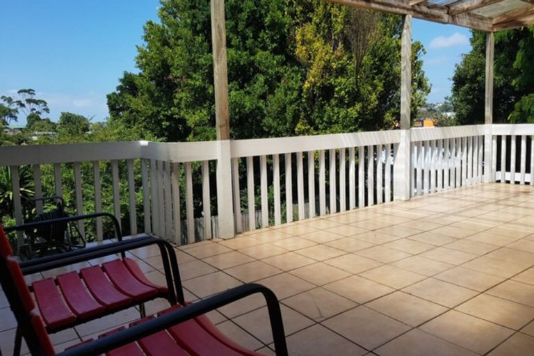 Photo of property in 27 Arrow Road, Forrest Hill, Auckland, 0620