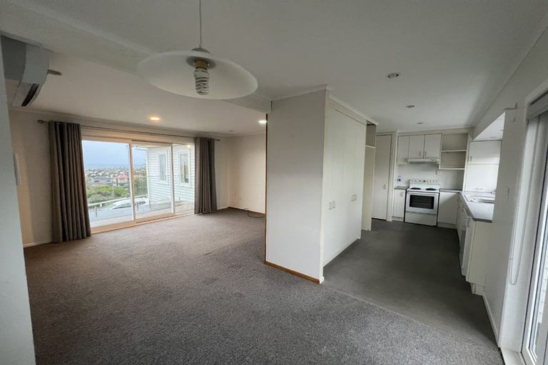 Photo of property in 752 East Coast Road, Pinehill, Auckland, 0630