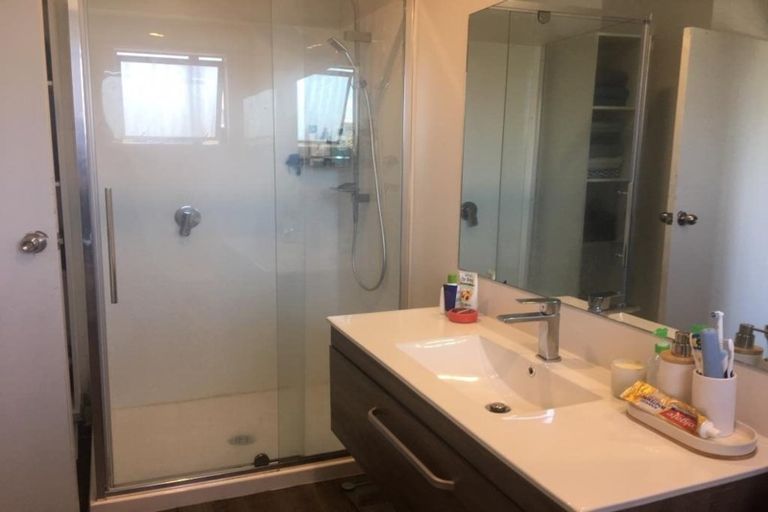 Photo of property in 17 Derby Place, Cannons Creek, Porirua, 5024