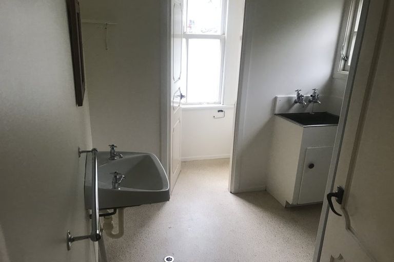 Photo of property in 196 Sydney Street West, Thorndon, Wellington, 6011