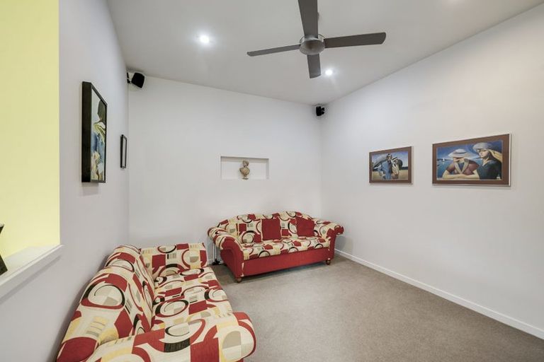 Photo of property in 31 Napier Street, Jervoistown, Napier, 4112
