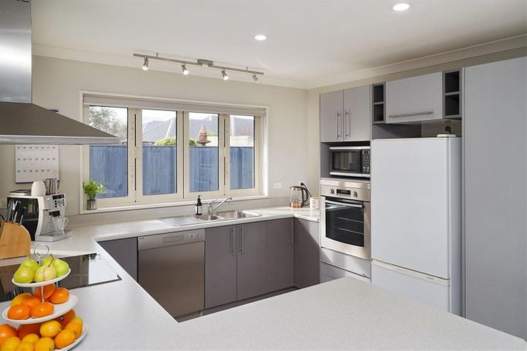 Photo of property in 22 Country Palms Drive, Halswell, Christchurch, 8025