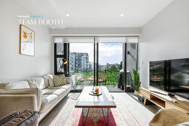 Photo of property in 109/165 Lake Road, Northcote, Auckland, 0627