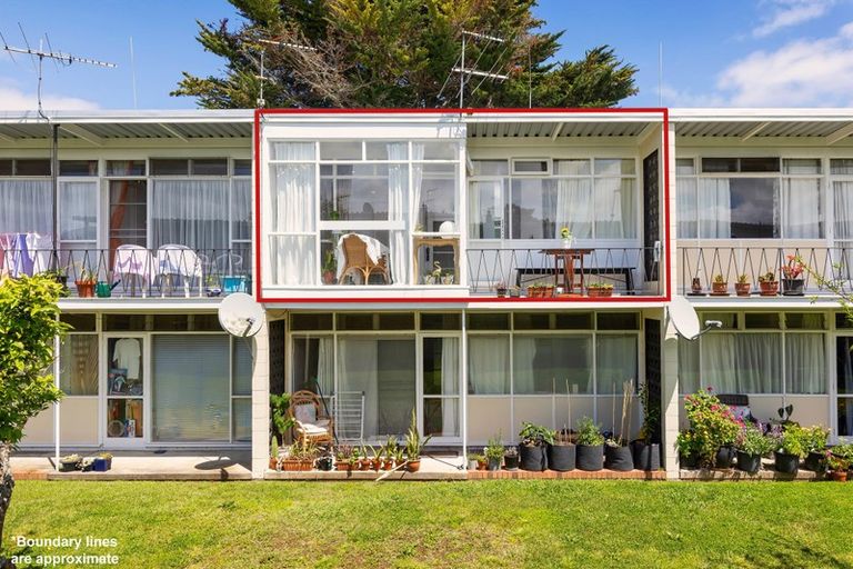 Photo of property in Balmoral Court, 2/130a Balmoral Road, Mount Eden, Auckland, 1024