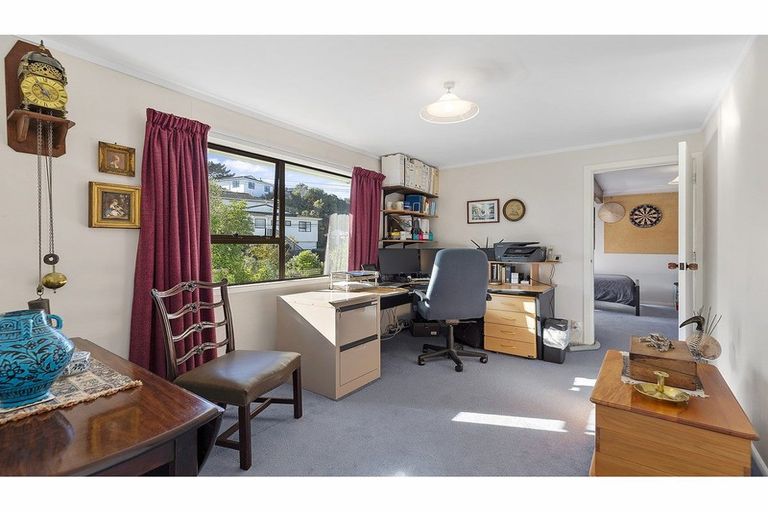 Photo of property in 133 Ironside Road, Johnsonville, Wellington, 6037