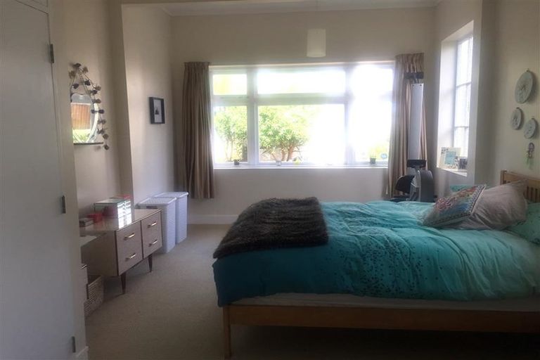 Photo of property in 47 Eden Street, Island Bay, Wellington, 6023