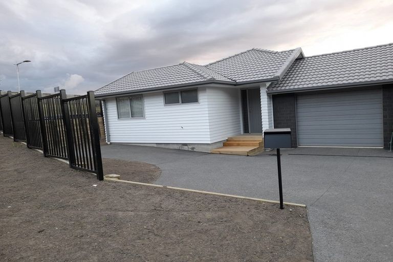 Photo of property in 10 Pakanga Grove, Pyes Pa, Tauranga, 3112