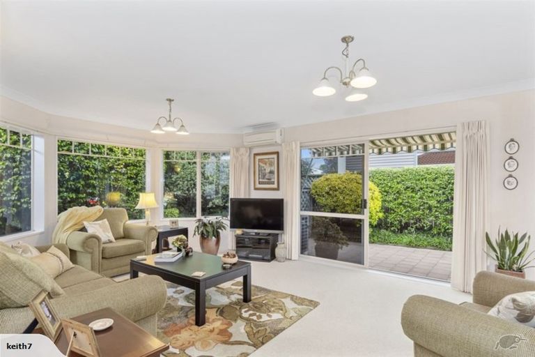 Photo of property in 56 Freyberg Street, Otumoetai, Tauranga, 3110