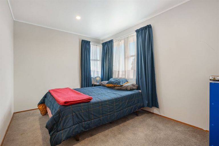 Photo of property in 99 Cargill Street, Papakura, 2110