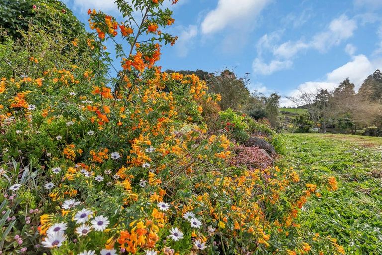 Photo of property in 9 Crawford Road, Maungakaramea, 0178