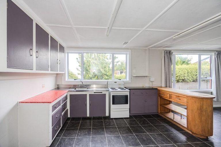 Photo of property in 1 Gladstone Drive, Oamaru North, Oamaru, 9400