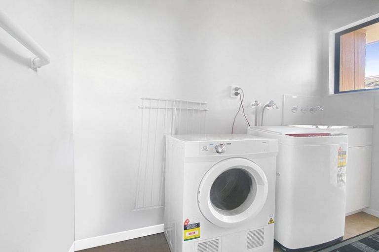 Photo of property in 1/705 Fitzroy Avenue, Mahora, Hastings, 4120