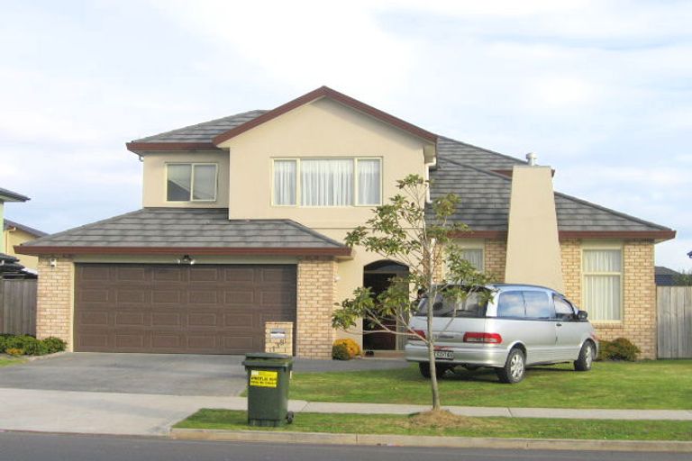 Photo of property in 138 Gracechurch Drive, Flat Bush, Auckland, 2016
