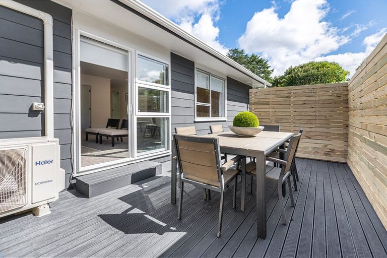 Photo of property in 23 Contessa Drive, Glenfield, Auckland, 0629