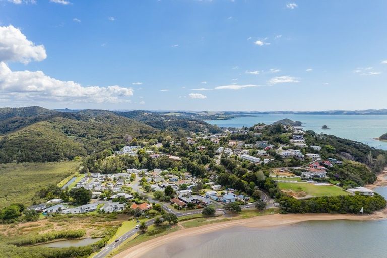 Photo of property in 6 Mako Lane, Paihia, 0200