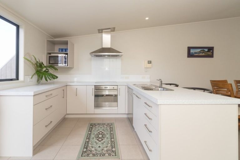 Photo of property in Atlas Apartments, 30/49 Maunganui Road, Mount Maunganui, 3116