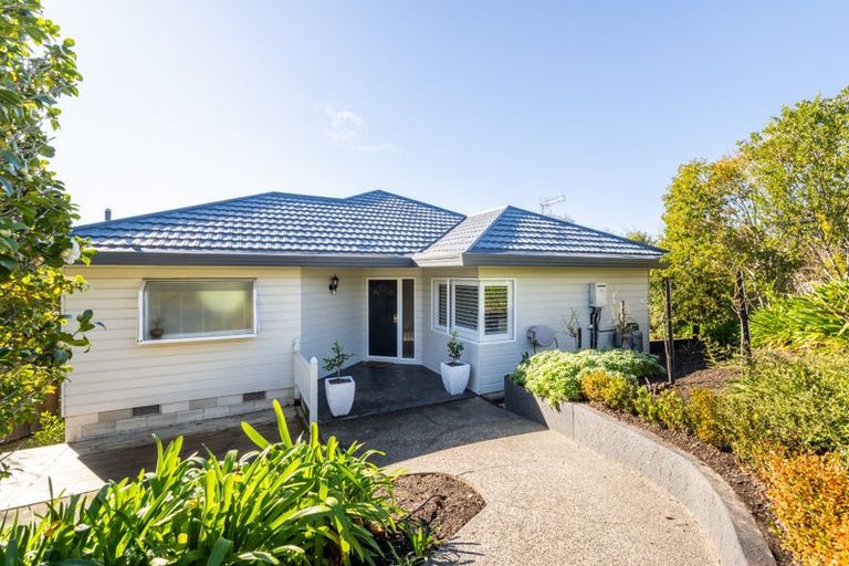 Photo of property in 31 Busby Hill, Havelock North, 4130