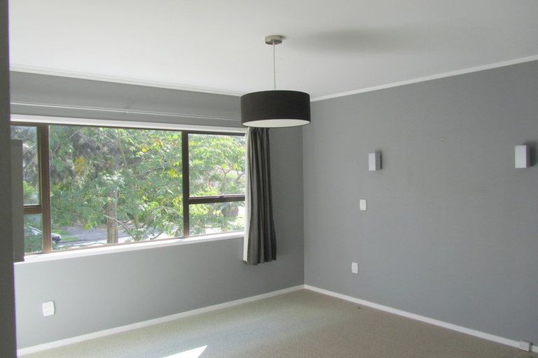 Photo of property in 75 Oaktree Avenue, Browns Bay, Auckland, 0630