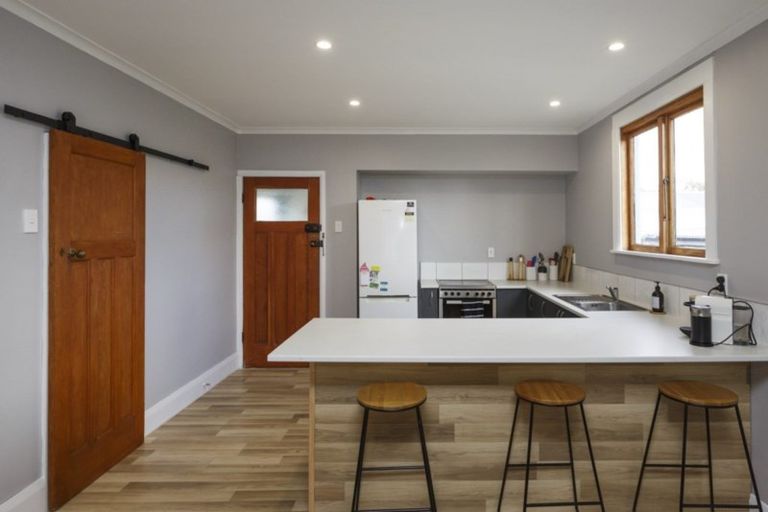 Photo of property in 14 Douglas Street, West End, Palmerston North, 4412