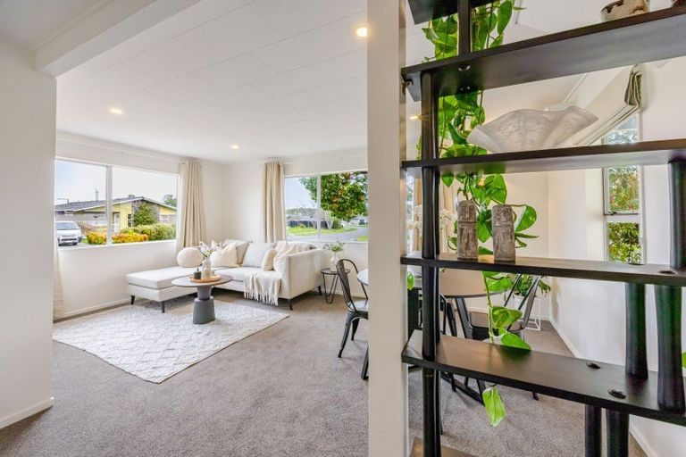 Photo of property in 2 Lomond Place, Tamatea, Napier, 4112