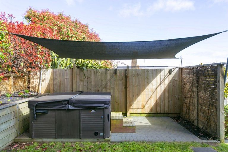 Photo of property in 206a Lake Terrace, Hilltop, Taupo, 3330