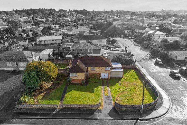 Photo of property in 2 Browning Street, Manurewa East, Auckland, 2102