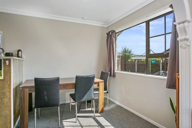 Photo of property in 235a Shakespeare Street, Leamington, Cambridge, 3432