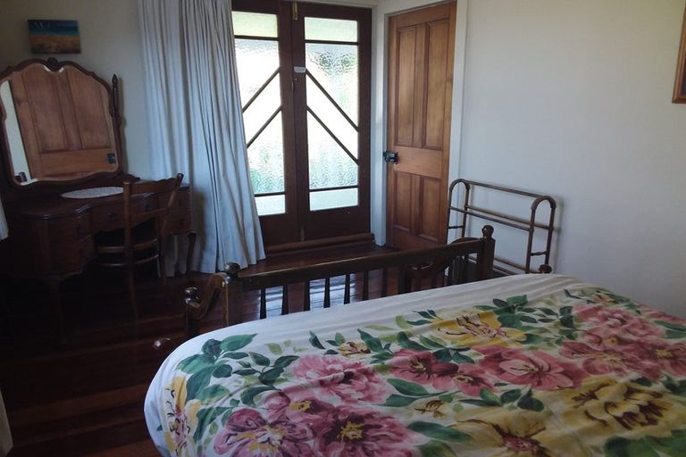 Photo of property in 104 Commercial Street, Takaka, 7110