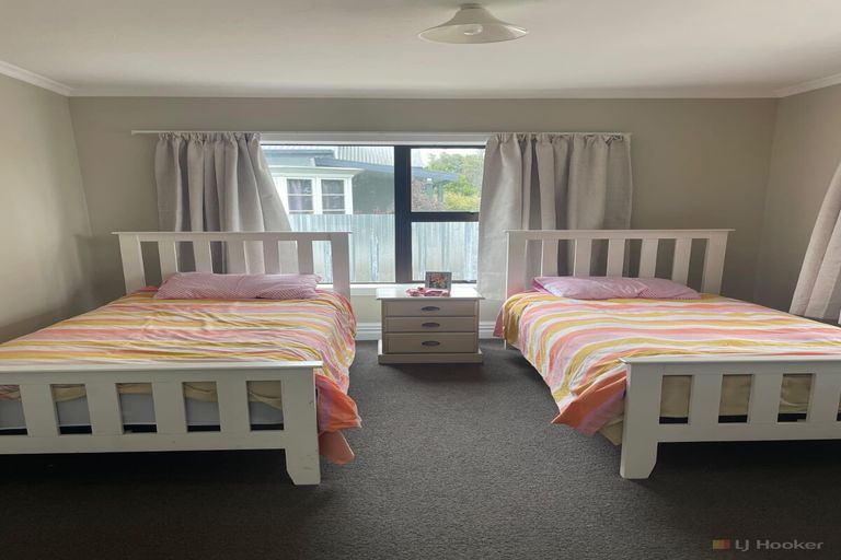 Photo of property in 1 Augustine Street, Waimate, 7924