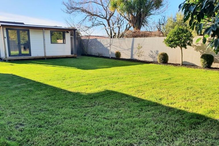 Photo of property in 10 Chilton Drive, Mairehau, Christchurch, 8052