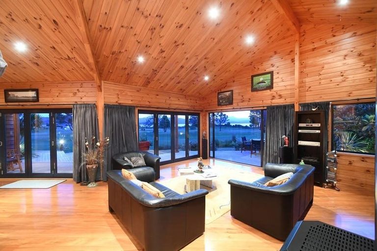 Photo of property in 821 Matarangi Drive, Matarangi, Whitianga, 3592