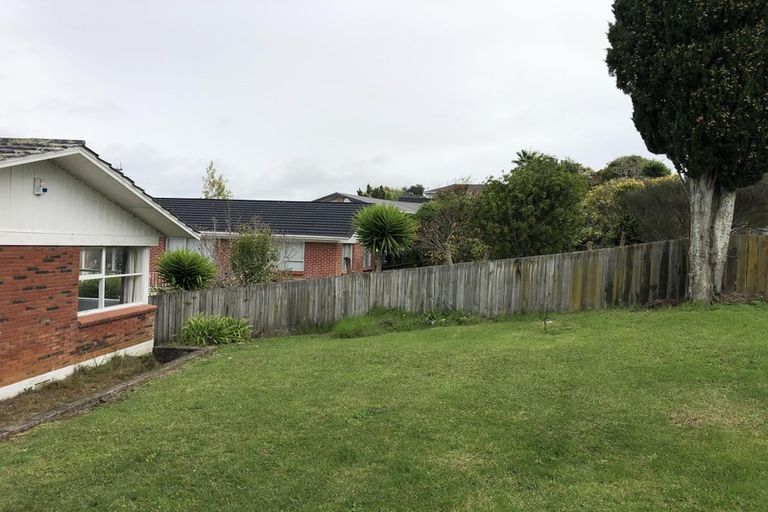 Photo of property in 16 Chequers Avenue, Glenfield, Auckland, 0629