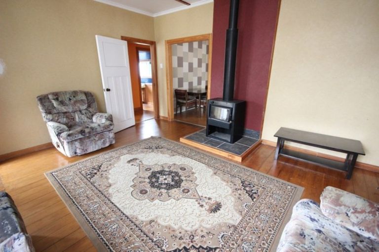 Photo of property in 214 Park Road, Hokowhitu, Palmerston North, 4410