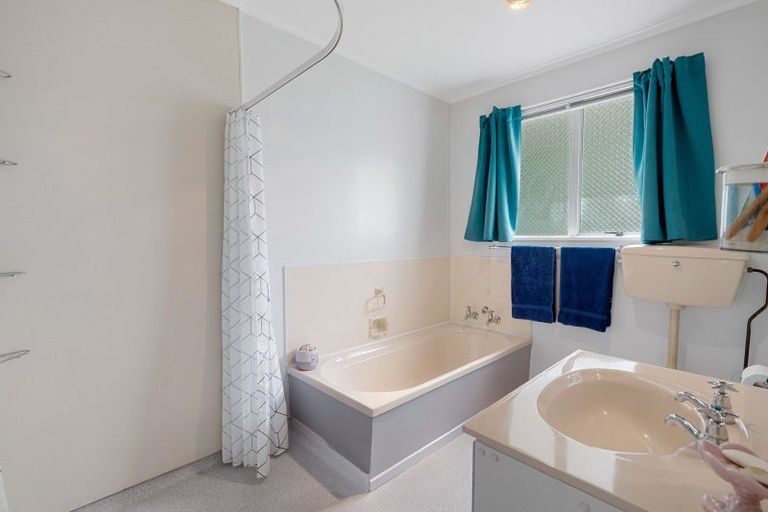 Photo of property in 90b Brandon Street, Featherston, 5710