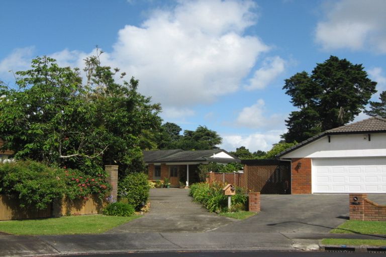 Photo of property in 23 Perotti Place, Conifer Grove, Takanini, 2112