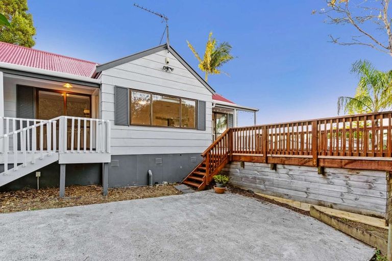 Photo of property in 65 Reynella Drive, Massey, Auckland, 0614